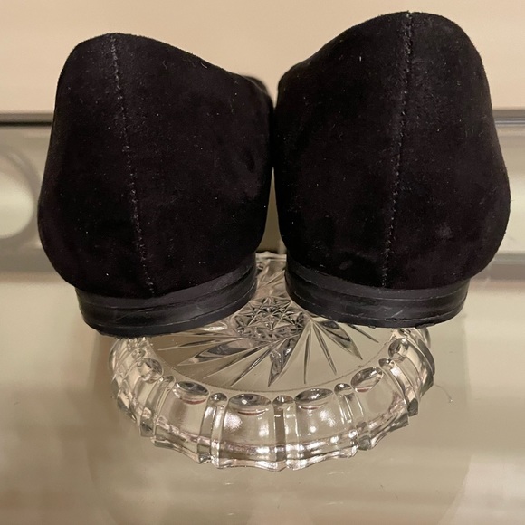 Guess size 7.5 faux suede beaded flats - Picture 5 of 9